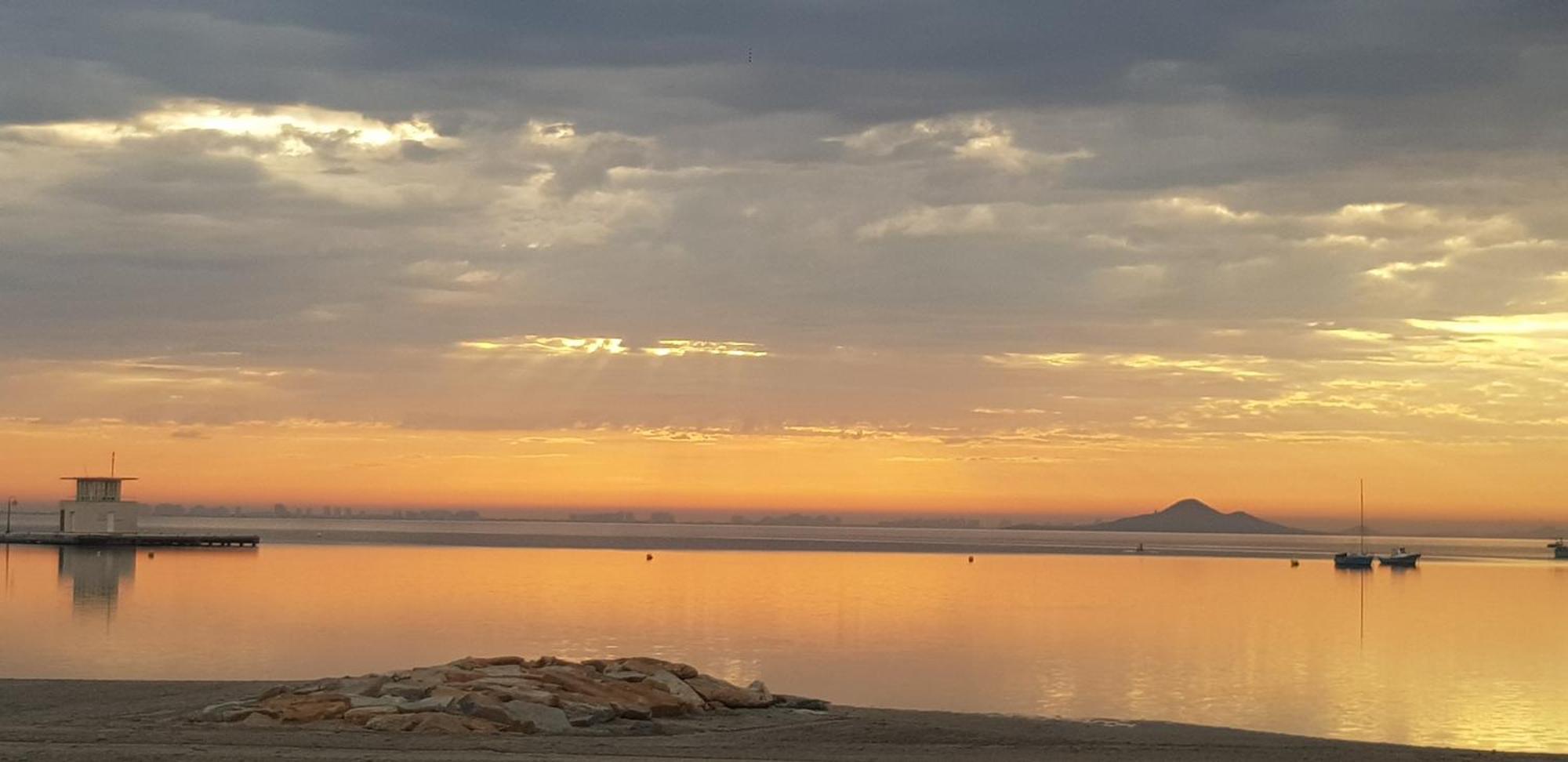 شقة Junto A La Playa Y Vistas Al Mar لوس الكاثاريس المظهر الخارجي الصورة